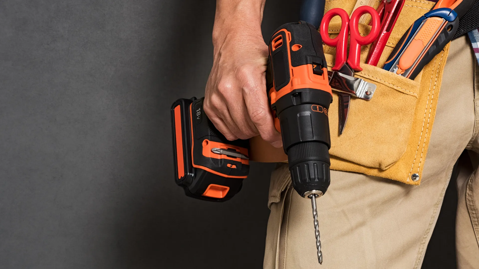 Varnishing wooden furniture outdoor maintenance